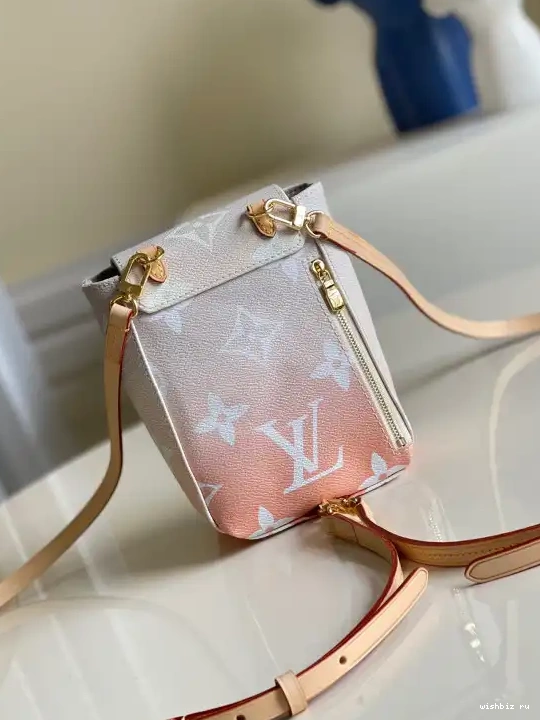 WIS VUITTON BACKPACK LOUIS TINY 0606